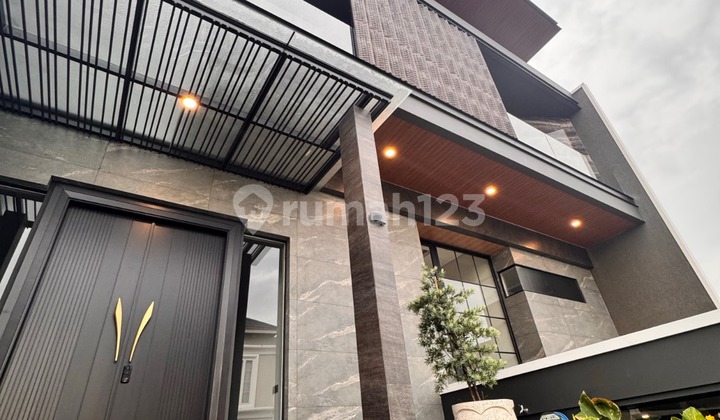 DIJUAL RUMAH MODERN BARU GRESS 3,5 LANTAI DI CITRALAND 2