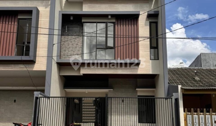 Dijual Rumah Baru Gress di Klampis, Wisma Mukti