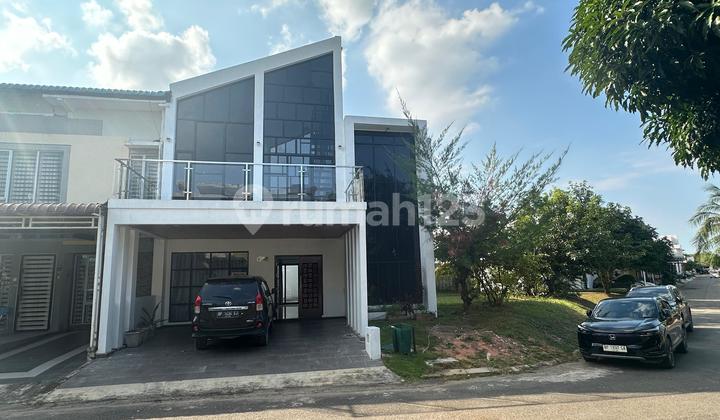 Dijual Cepat Rumah Hook 2.5 Lantai Siap Huni Beverly Green 