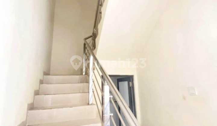 Dijual Rumah Cluster The Monde Residence 2