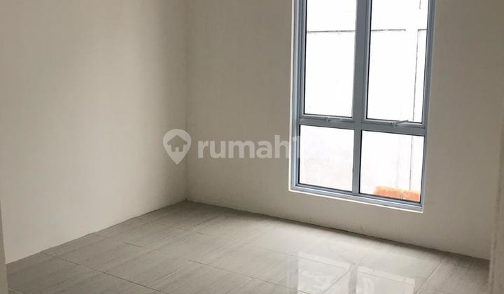 Dijual Cepat Rumah Glory Royal Residence 2