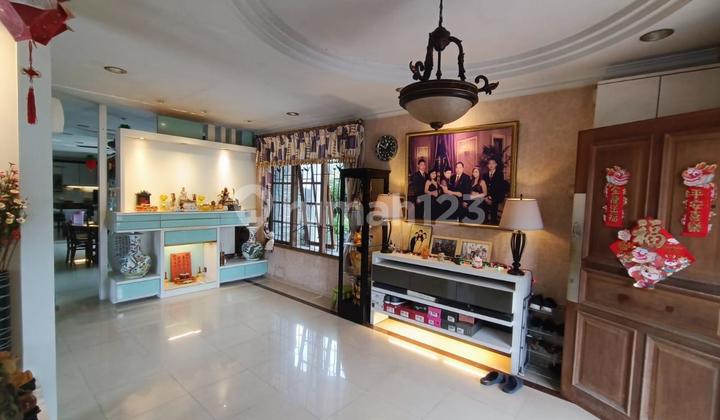 For sale 1 unit Orchard Park House 2