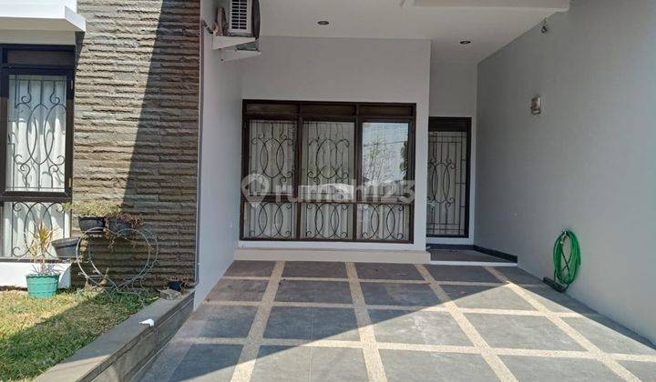 Disewakan Rumah Nyaman Di Ciwaruga Polban Bandung 1