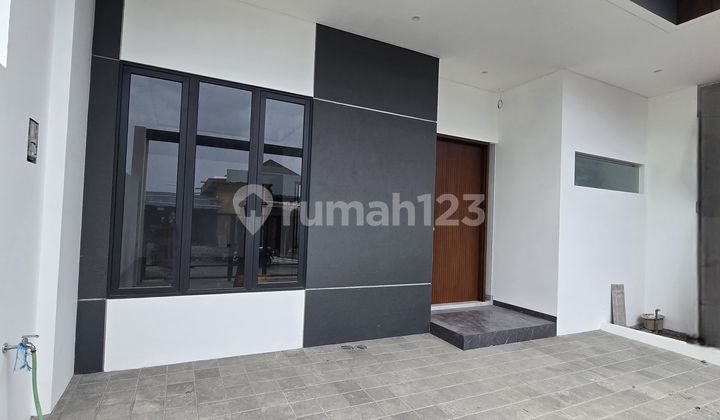 For Sale New House Setra Duta