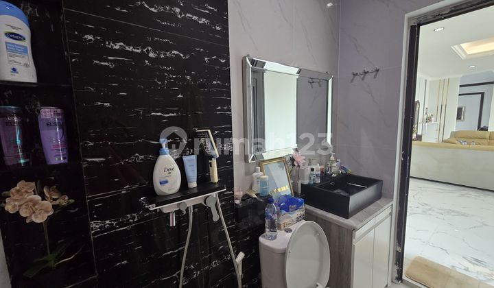 Ready-to-Occupy American Modern Home 2