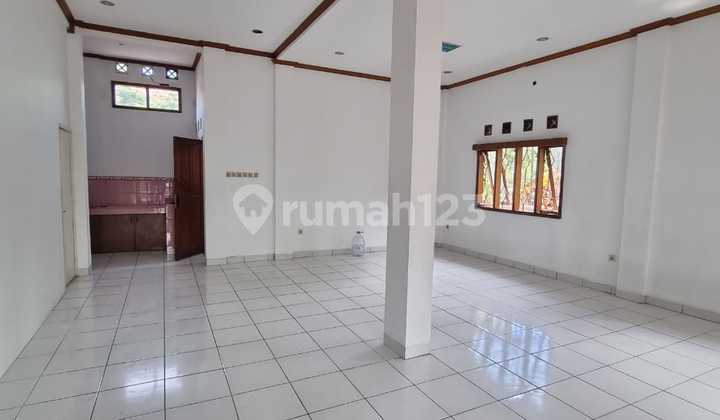 Disewakan Rumah Besar Di Geger Kalong