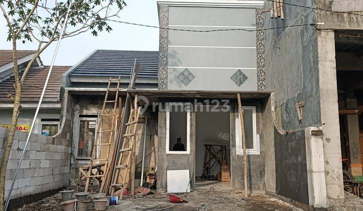 Rumah 3 kamar luas 90m full Renovasi  1