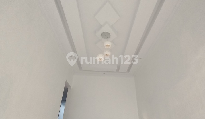 Rumah 3 kamar luas 90m full Renovasi  3
