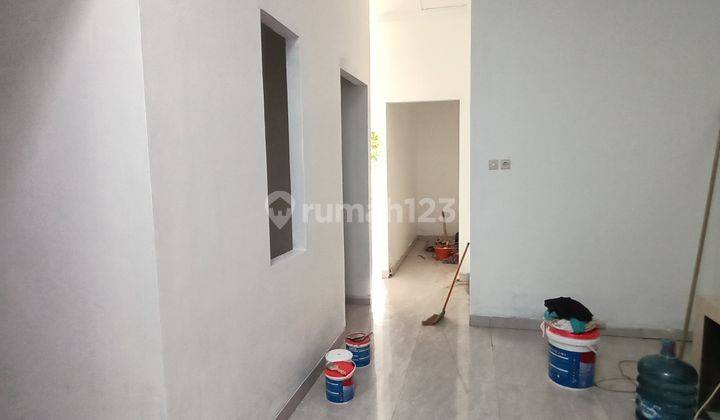 Rumah 3 kamar luas 90m full Renovasi  9