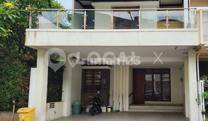 Green Rainbow House, Kelapa Gading, North Jakarta