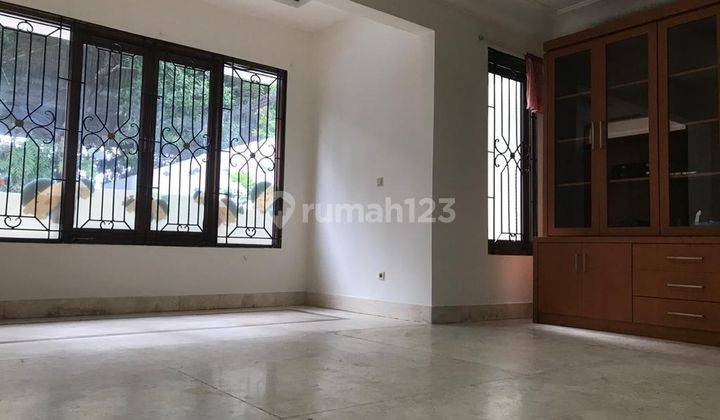 Rumah Cocok Untuk Kantor Atau Tempat Usaha di Jalan Antasari 1