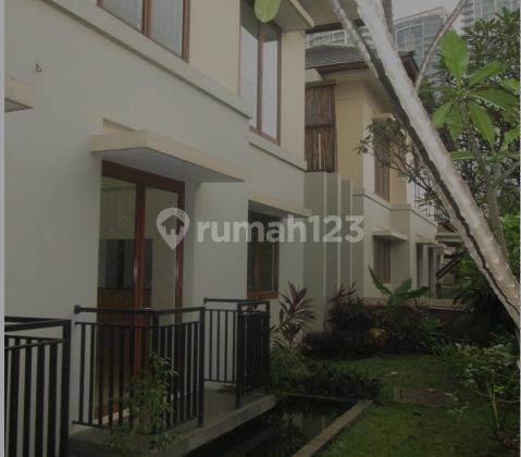 Nice Compound House In Kemang Close To Mcdonald  2