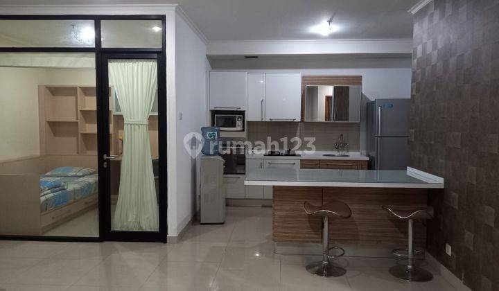 2 Bedrooms Hamptons Park Apartment In Pondok Indah 2