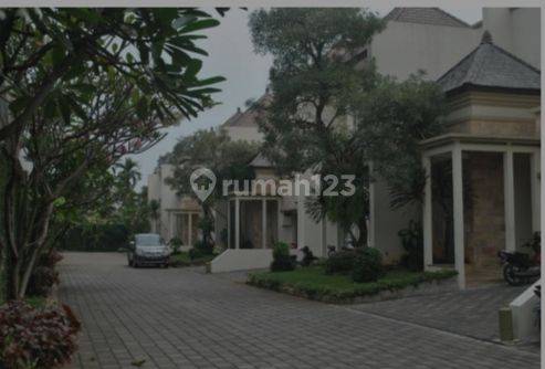 Townhouse Bagus di Kemang 1