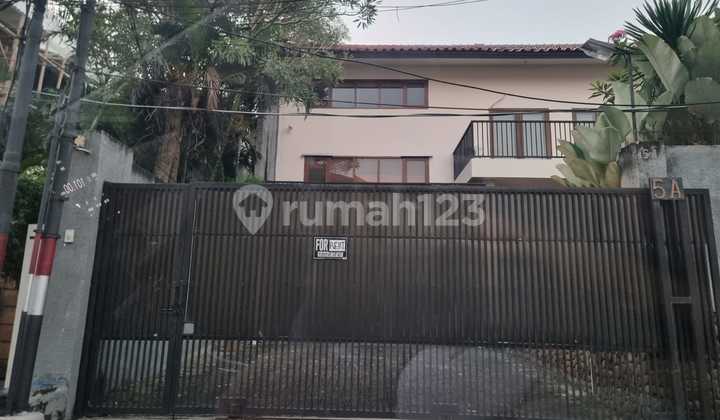 Nice House In Kemang Selatan 2