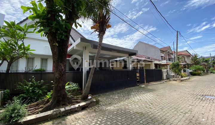 Nice House in Cinere Nice House in Cinere