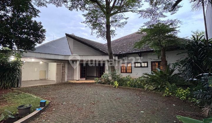 Classic House In Kemang