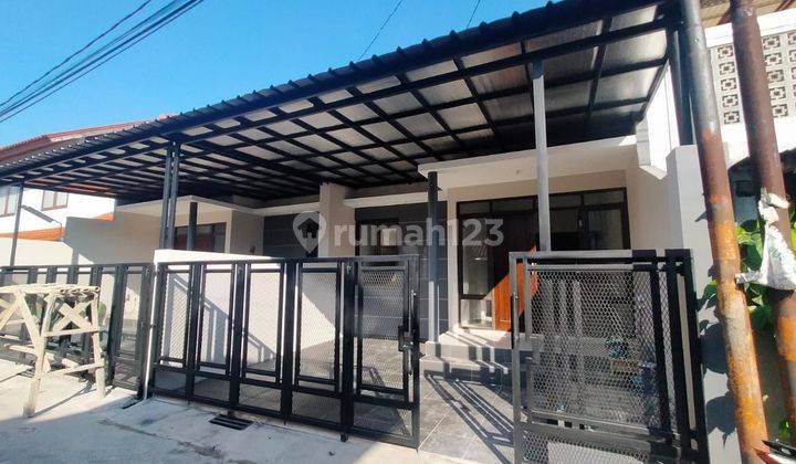 RUMAH BARU DEKAT GRIYA SATURNUS MARGAHAYU RAYA BANDUNG 1