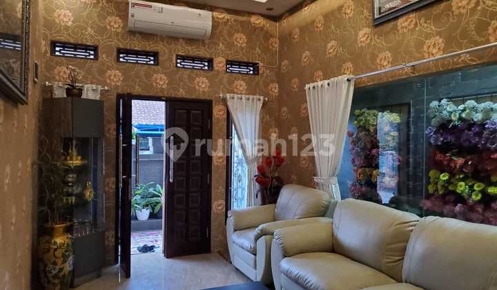 Rumah Bagus 2 Lantai Lokasi Di Komplek Antapani Bandung  2