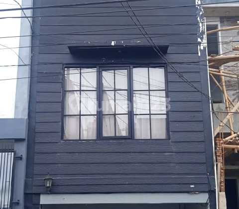 Rumah 3 Lantai di Margahayu Raya Metro Buah Batu Bandung