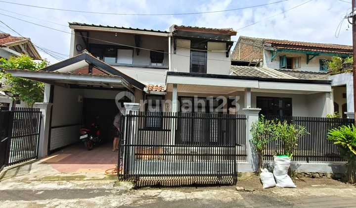 Di Sewakan Rumah 2 Lantai Dekat Mtc Mim Margahayu Metro Bandung