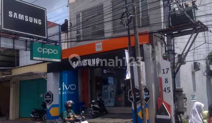 Jual Ruko 3 Lantai Depan Uny Nego 3