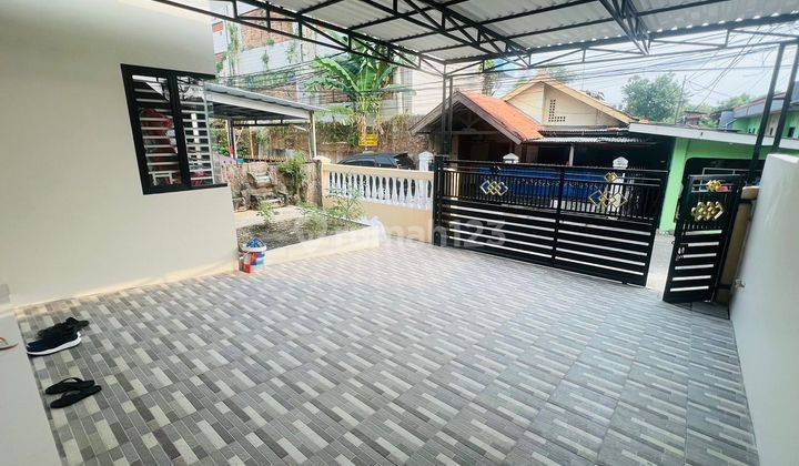 Jual Rumah di Jakarta Timur Kramat jati 5 KT AC Rapi Siap Huni 1