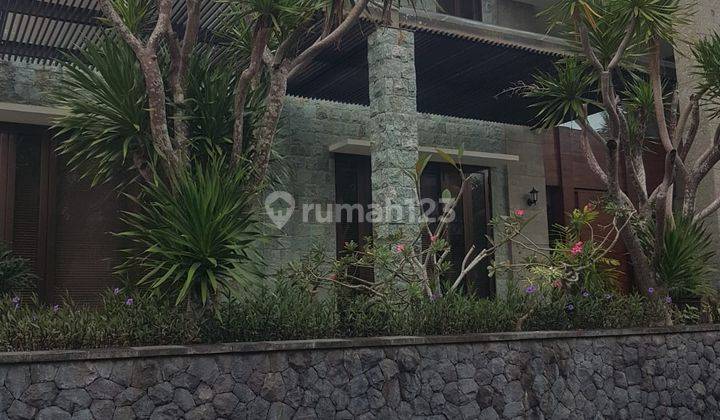 Jual Villa Private di Jimbaran Bali 2 Lantai 5 Kamar Siap Pakai Kondisi Bagus 2