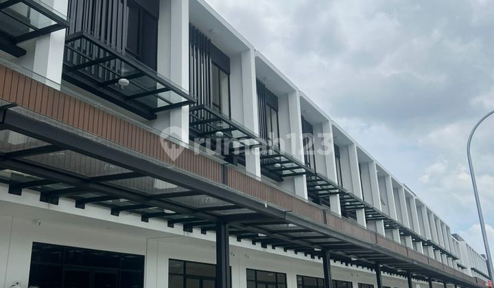 Disewakan Ruko Hampton Avanue Bersih dan Bagus