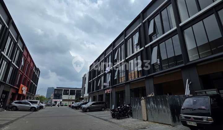 3-Storey Shop House in Gading Serpong Near Umn Hampton Close to Black Owl