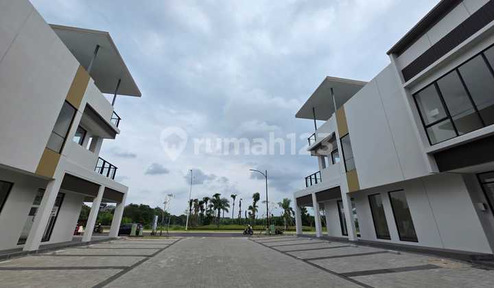 Shop House for Rent in Gading Serpong, 2 Floors, Ready to Use, Near Syafana.