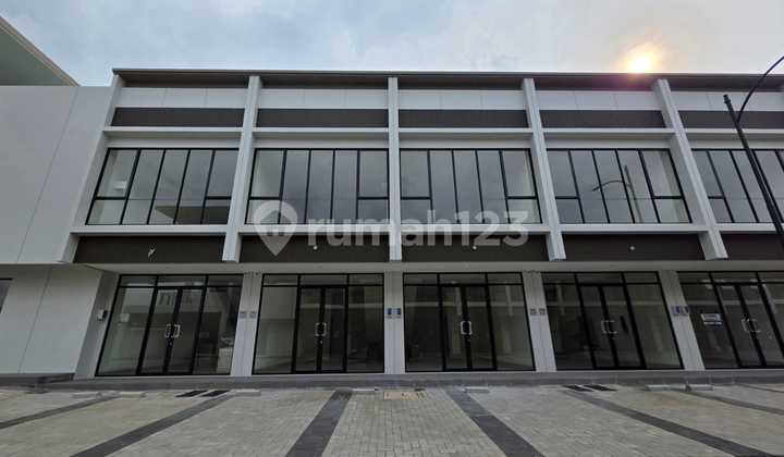 Shop House for Rent in Gading Serpong, 2 Floors, Ready to Use, Near Syafana. 2