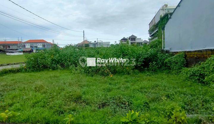 Rarely there is land on the outskirts of Canggu Main Street 1