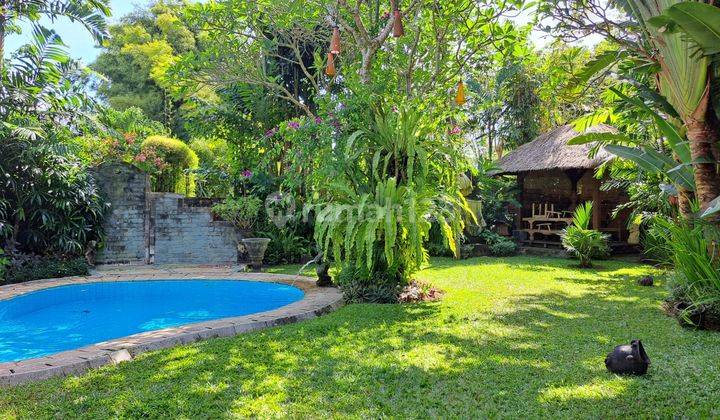 Comfortable Villa With Balinese Style And Big Garden In Nusa Dua 2