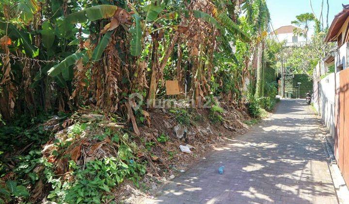 Cheap.. There are no more small plots of land in Seminyak Petitenget  2