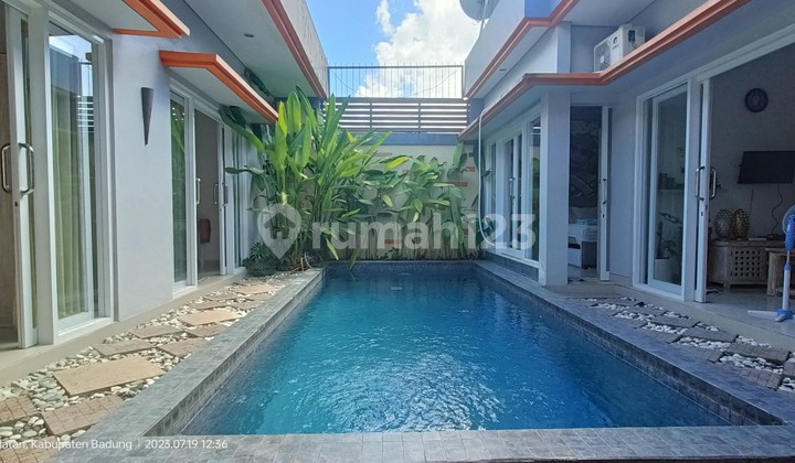 Villa dekat dengan Harvestland Jimbaran, lingkungan villa dan tenang. 