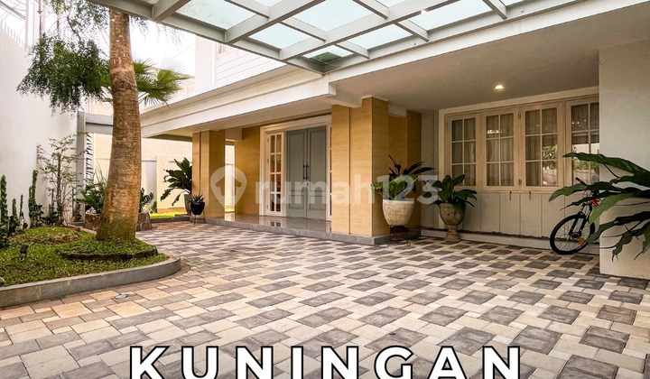 NEWLY RENOVATED 2-STORY HOUSE IN A COMPLEX AREA, CLOSE TO PANCORAN & KUNINGAN CBD