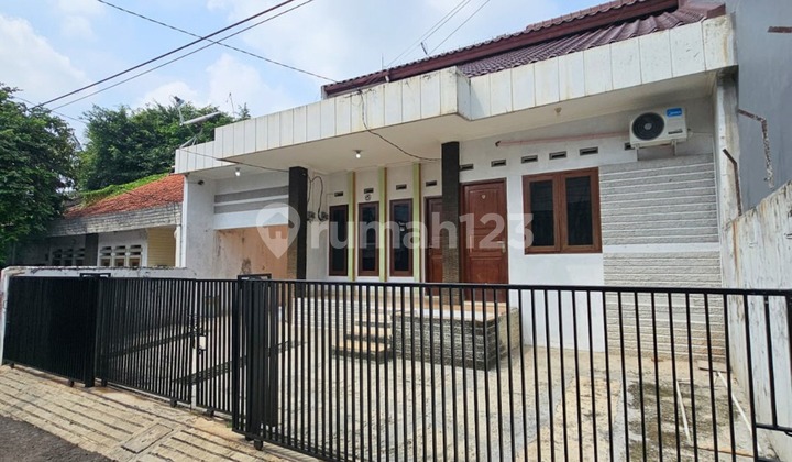 Rumah Kost 2 Lantai Senopati Area Kebayoran Baru Jakarta Selatan