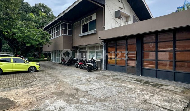 Bangunan 2 Lantai Komersil Area Cocok Untuk Kantor, Klinik, Restoran Prapanca Raya Jakarta Selatan