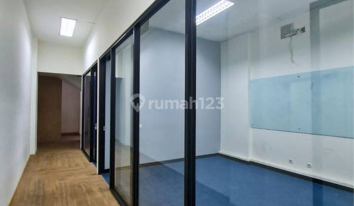 Rumah Kantor Area Strategis Permata Senayan Jakarta Selatan 11