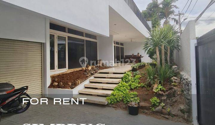 Rumah Area Simprug Strategis Jakarta Selatan 2