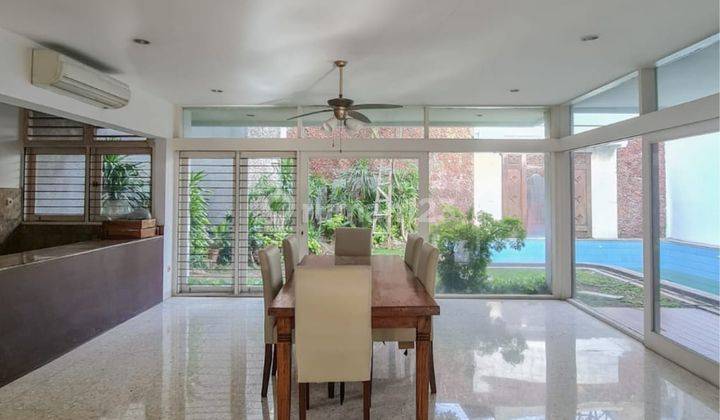 Rumah Area Simprug Strategis Jakarta Selatan 3