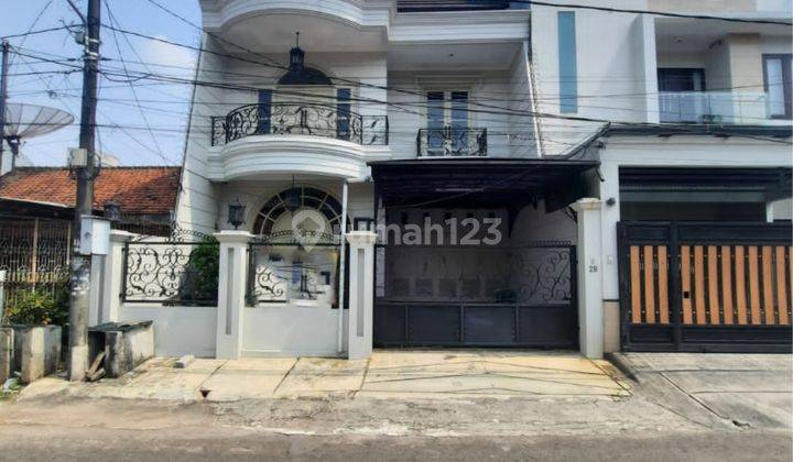 Rumah Bagus Siap Huni Strategis Area Senayan Jakarta Selatan 1