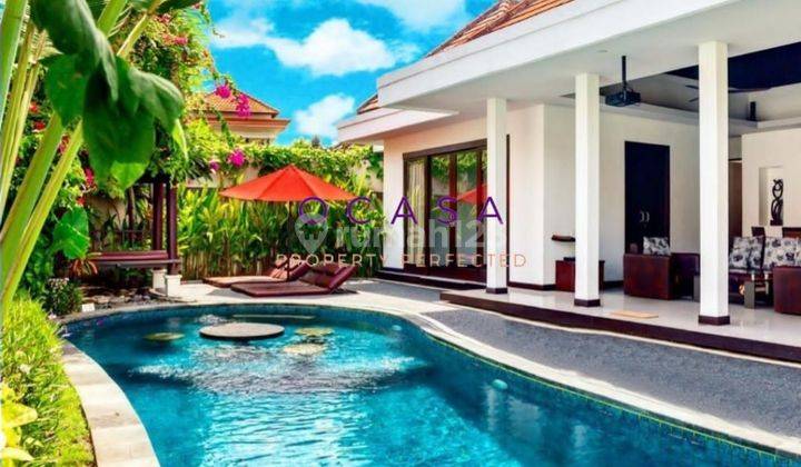 Komplek Villa Mewah Strategis Nusa Dua Bali Full Furnished  2