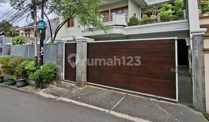 Beautiful Well-Maintained 2-Story House Kebayoran Baru South Jakarta - Ocasa4771 2