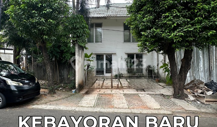 Two-Story House Corner Position Land Calculation Lamandau Street Kebayoran Baru.