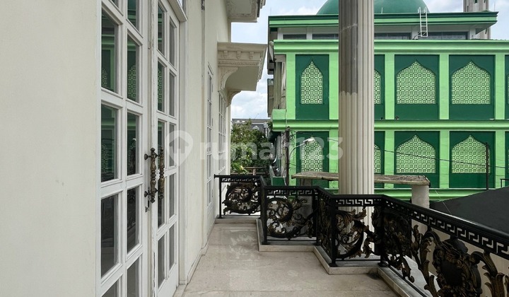 SEMI-FURNISHED 2-STORY LUXURY HOUSE 5 BR READY TO OCCUPY KEMANG SOUTH JAKARTA 2