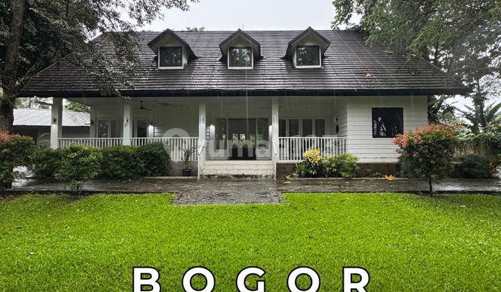 Beautiful Villa on a 1.6 Hectare Land Located Near Summarecon South BogorOcasa4704