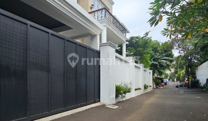 2-Story House 4 BR Quiet and Cozy Area Cipete South Jakarta - Ocasa4685 2
