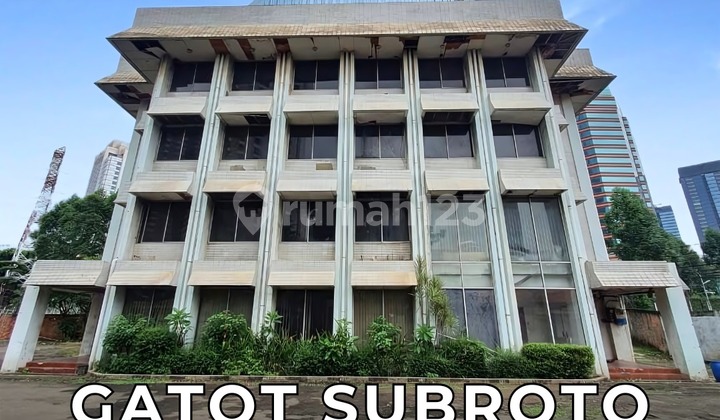 Gedung Lama 4 Lantai Lokasi Strategis Gatot Subroto Jakarta Selatan Gedung Lama 4 Lantai Lokasi Strategis Gatot Subroto Jakarta Selatan